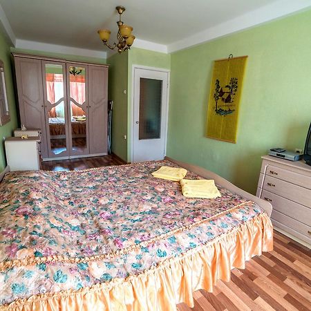 Apartments On Mykilska-Slobidka キエフ エクステリア 写真