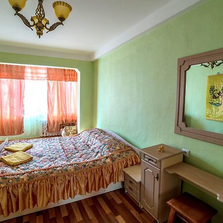 Apartments On Mykilska-Slobidka キエフ エクステリア 写真